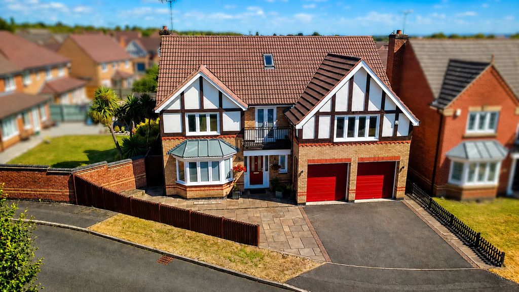 Property photo 1 of 42