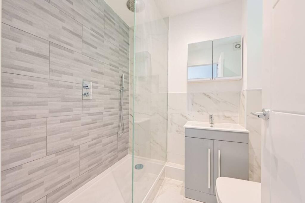 Property photo 3 of 3