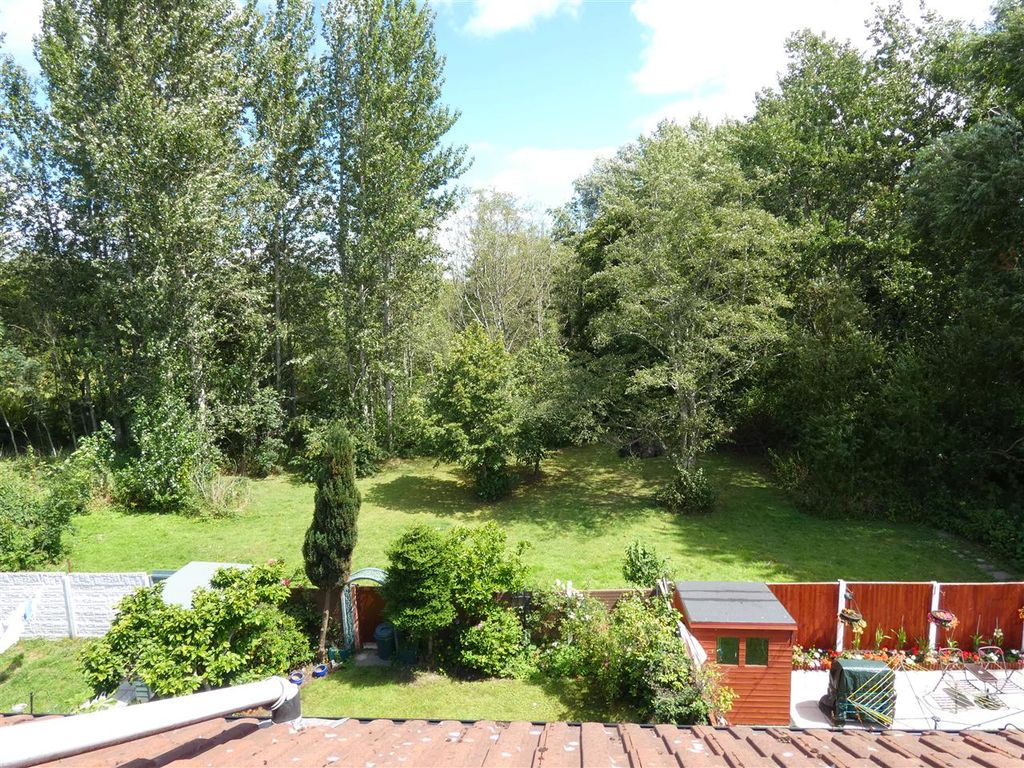Property photo 2 of 24