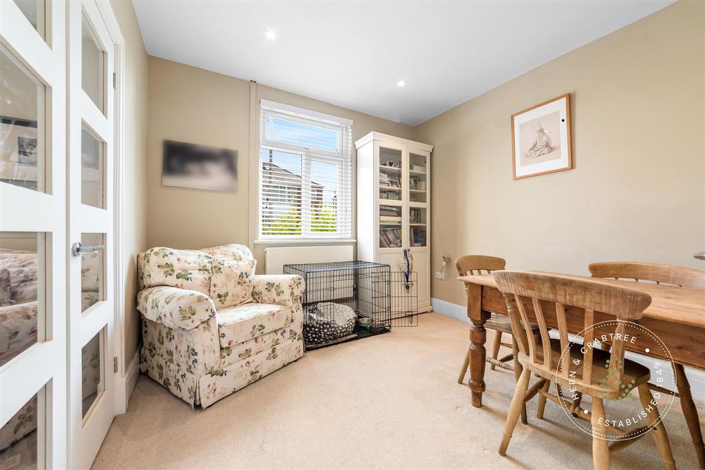 Property photo 3 of 26 Park-Crescent-12.Jpg