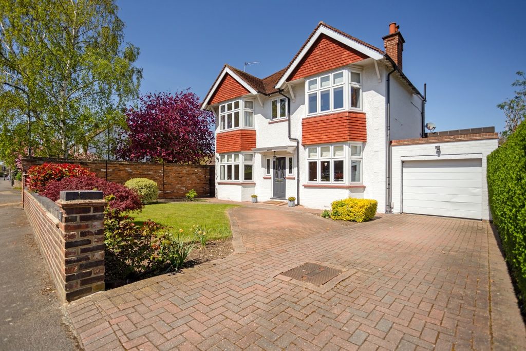 Property photo 2 of 25