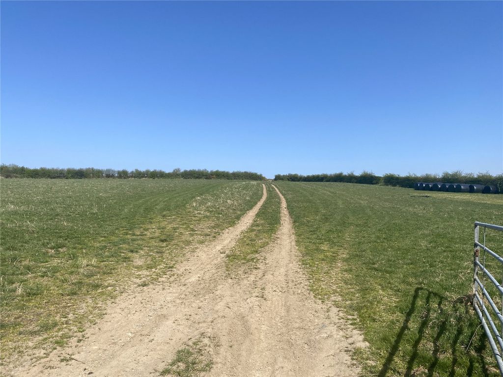 Property photo 2 of 7 Picture No. 02