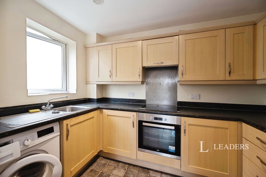 Property photo 3 of 6 Pbox-Img.Jpg