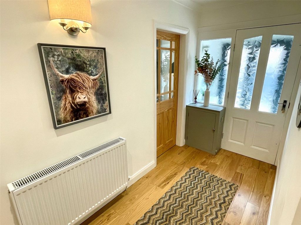 Property photo 3 of 21 Spacious Hallway
