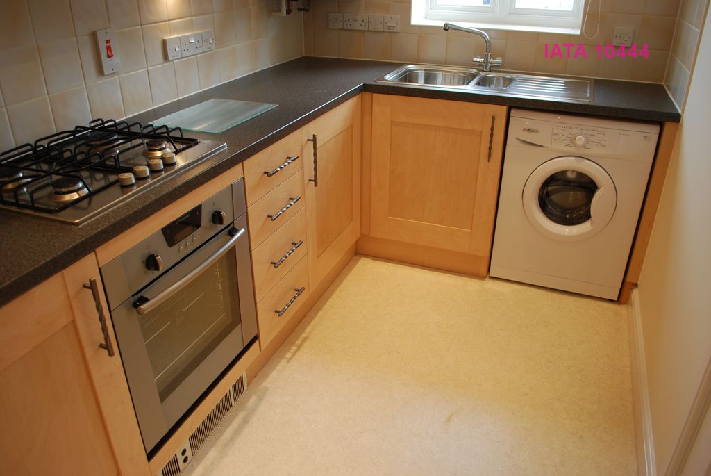 Property photo 2 of 10
