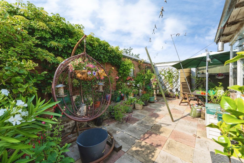 Property photo 3 of 16