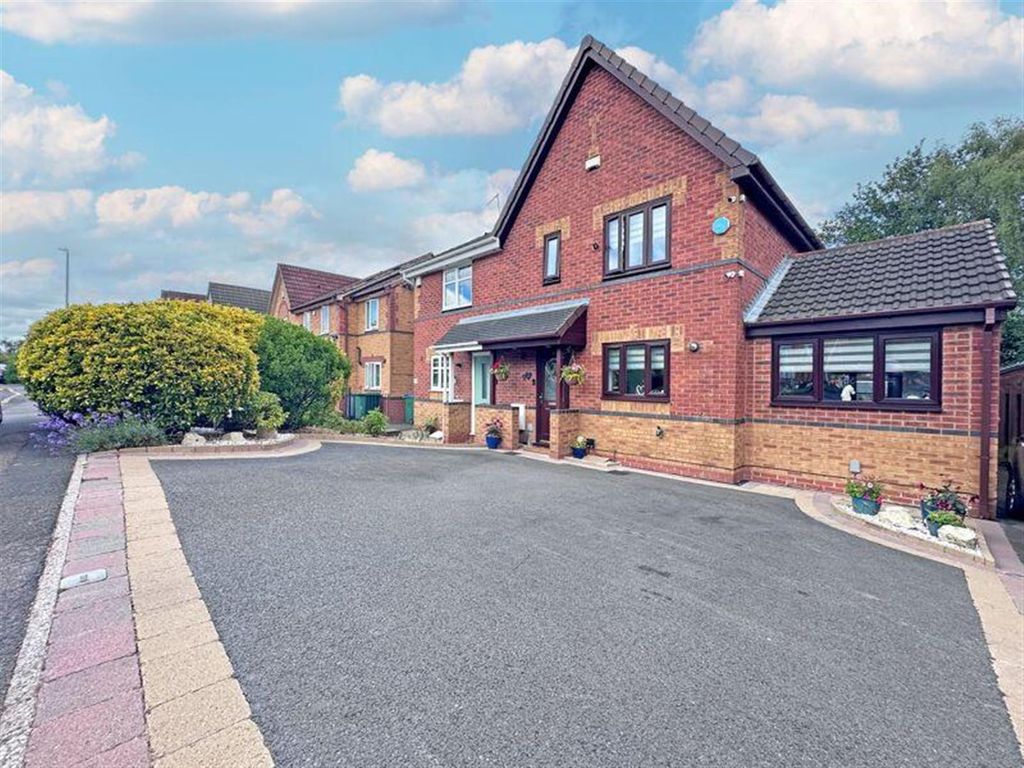 Property photo 1 of 30