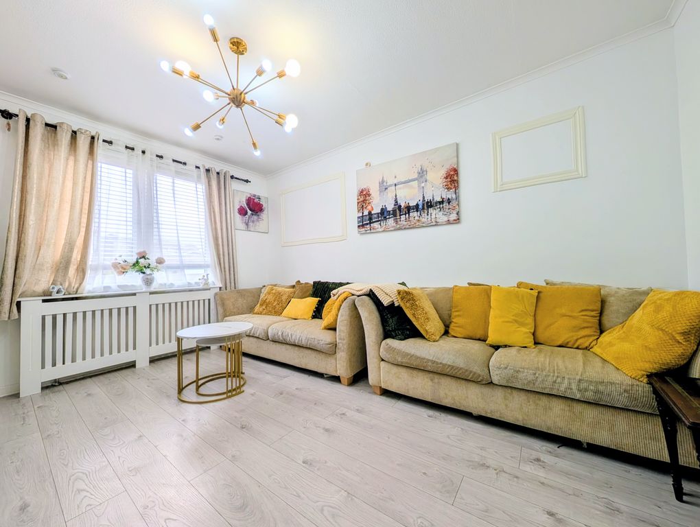 Property photo 3 of 15 1000039099