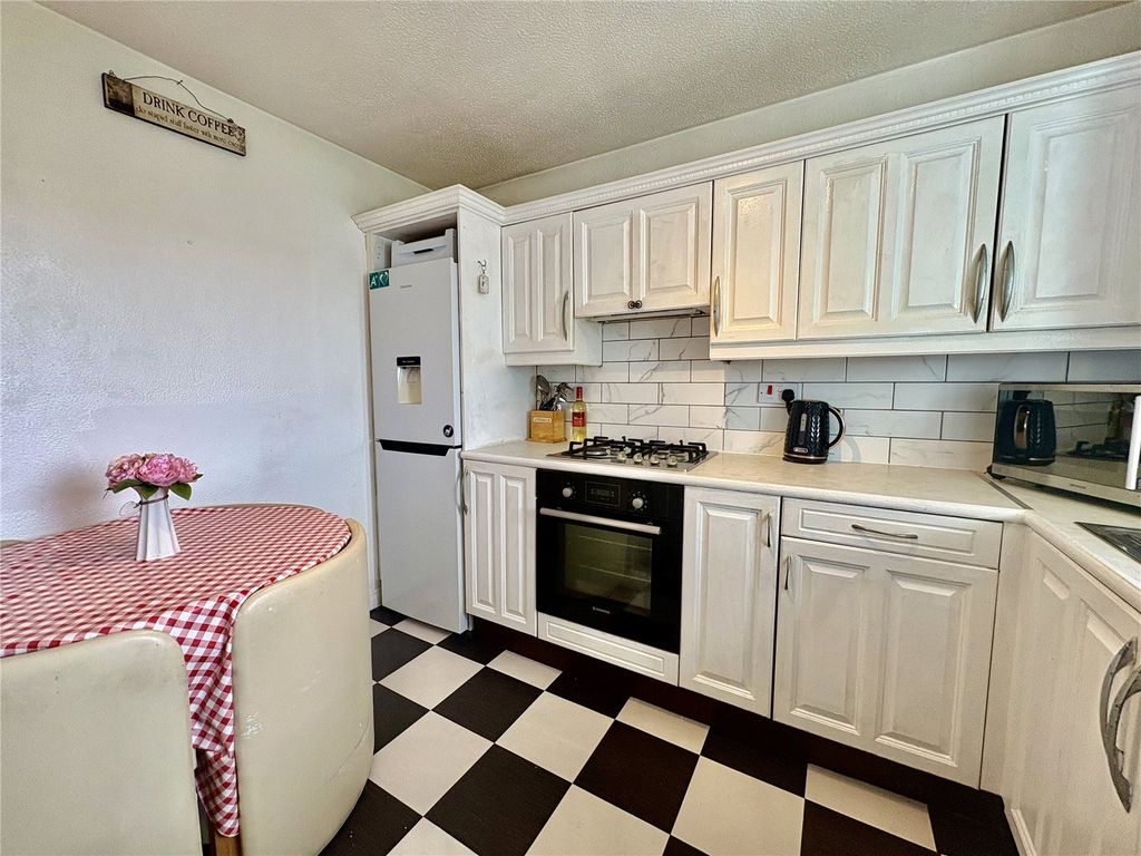 Property photo 2 of 15 Picture No. 19