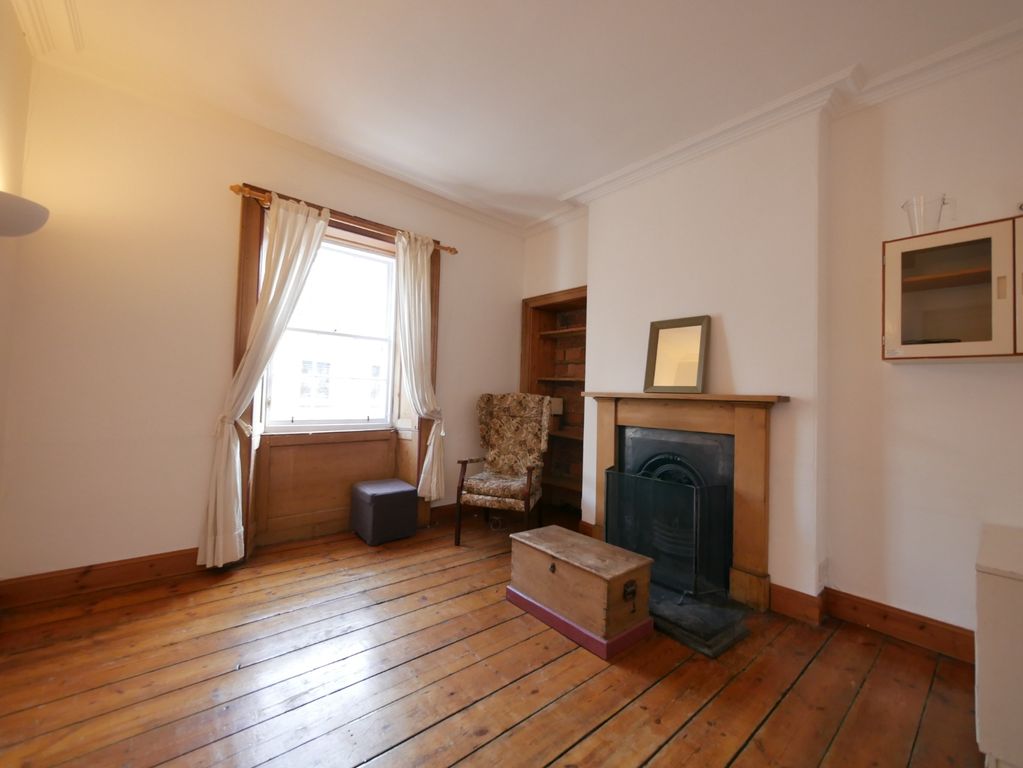 Property photo 3 of 11 Photo 3