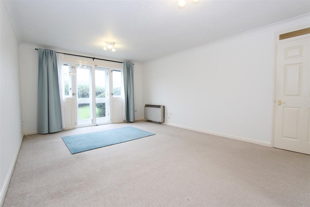 Property photo 2 of 5