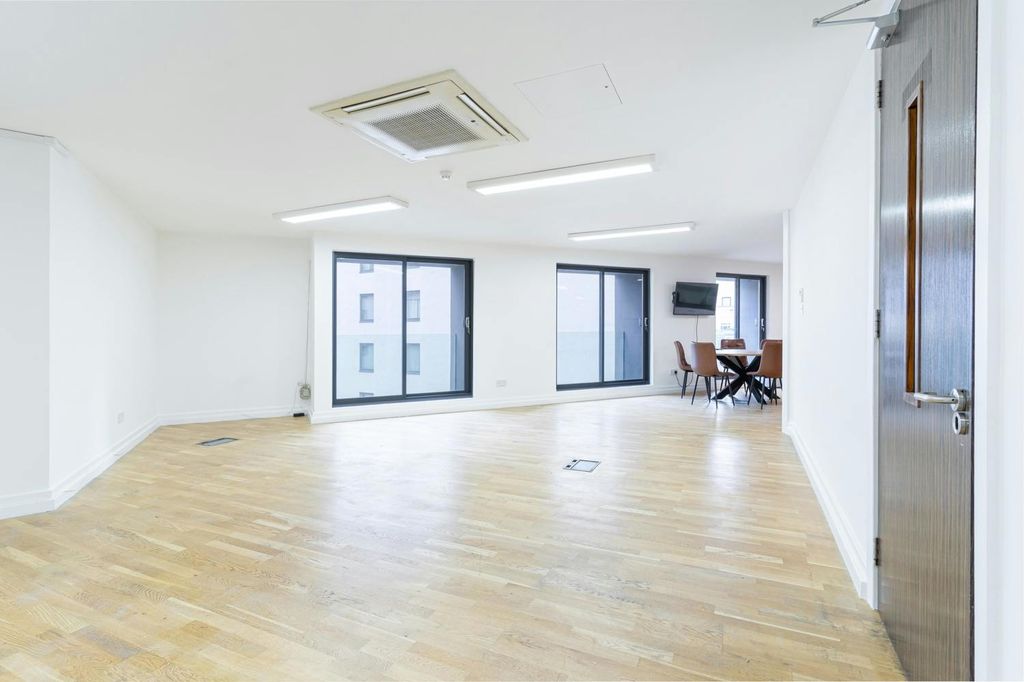 Property photo 3 of 11 86-90-Paul-Street-Third-Floor-Ec2A-Shoreditch-Office-To-Let-Internal7-Dominion.London.Jpg