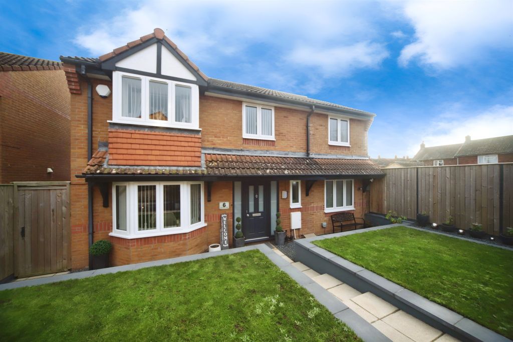 Property photo 1 of 18