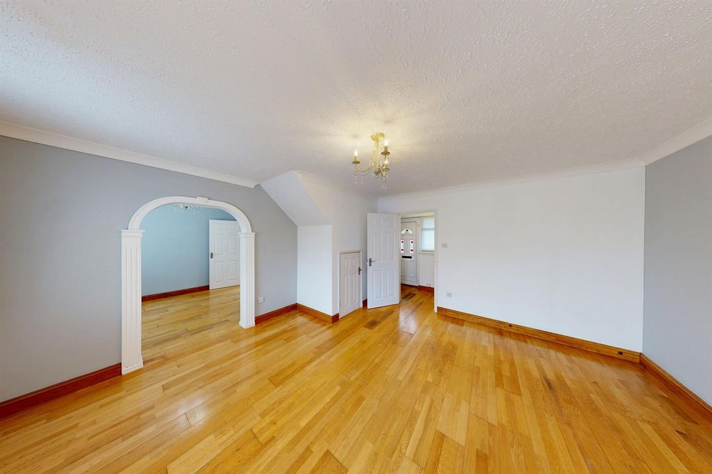 Property photo 3 of 16 3.Jpg