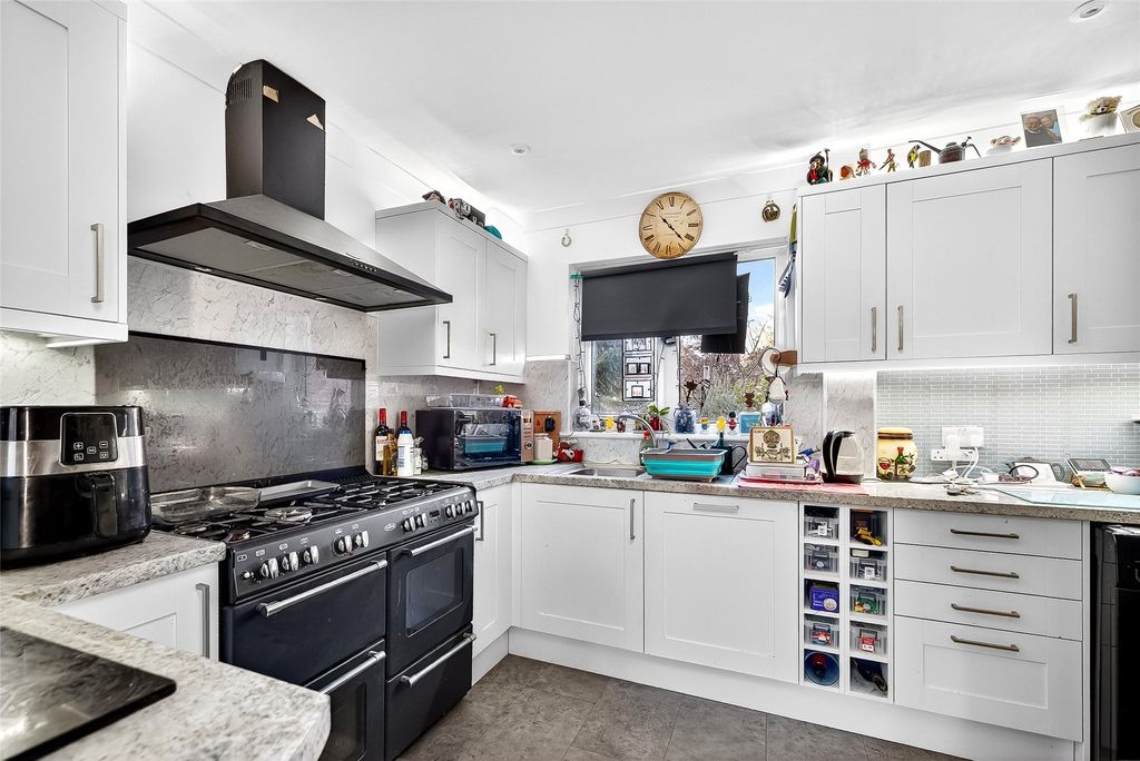 Property photo 2 of 16 Picture No. 09