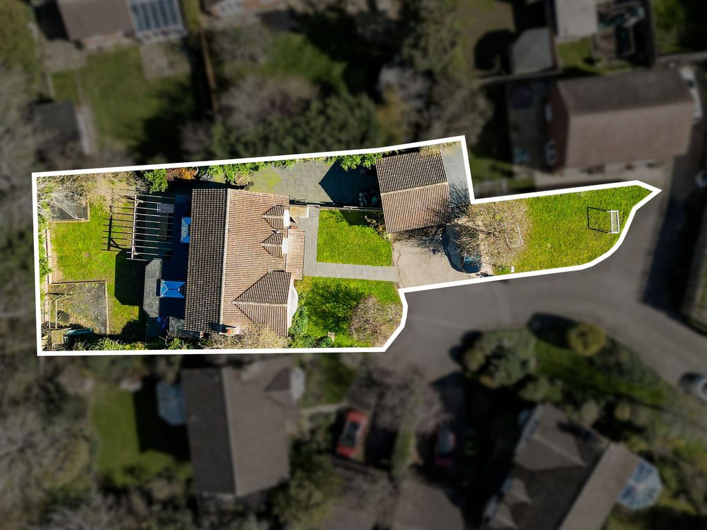 Property photo 3 of 27