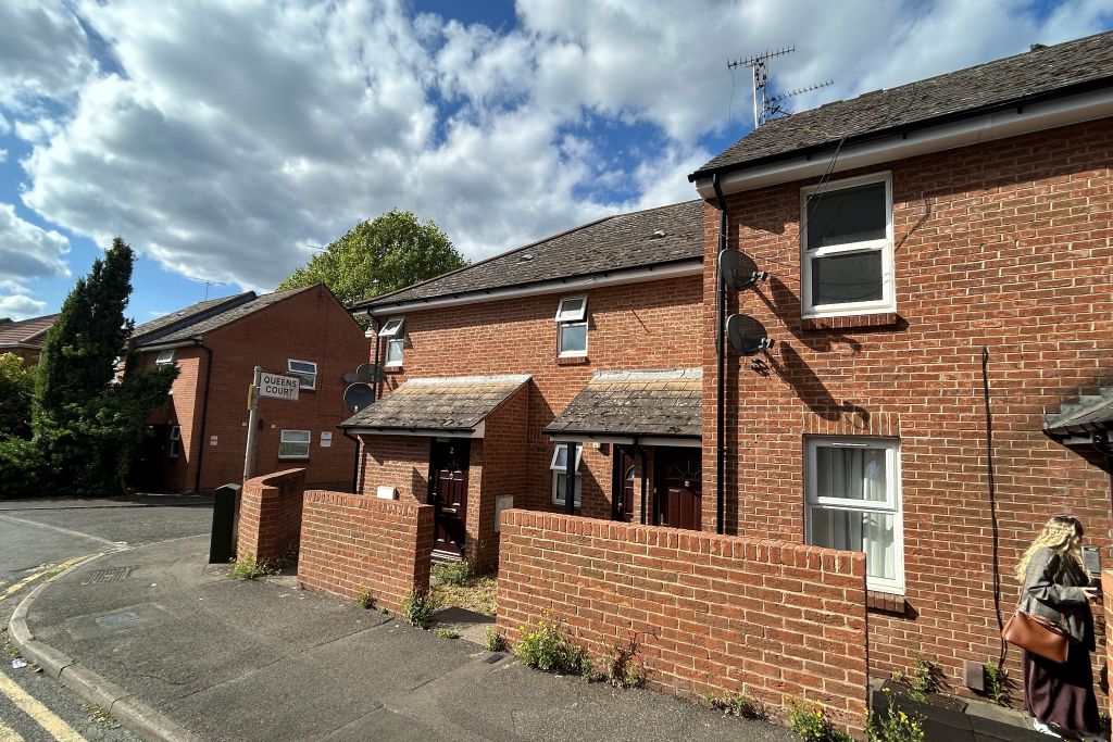 Property photo 1 of 4