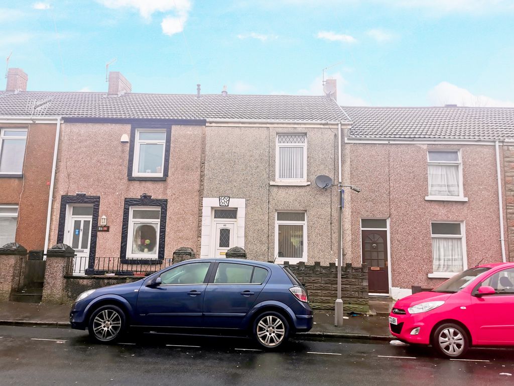 Property photo 2 of 10