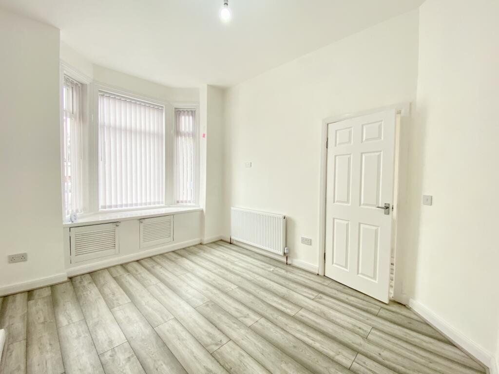 Property photo 3 of 19 Picture No. 18