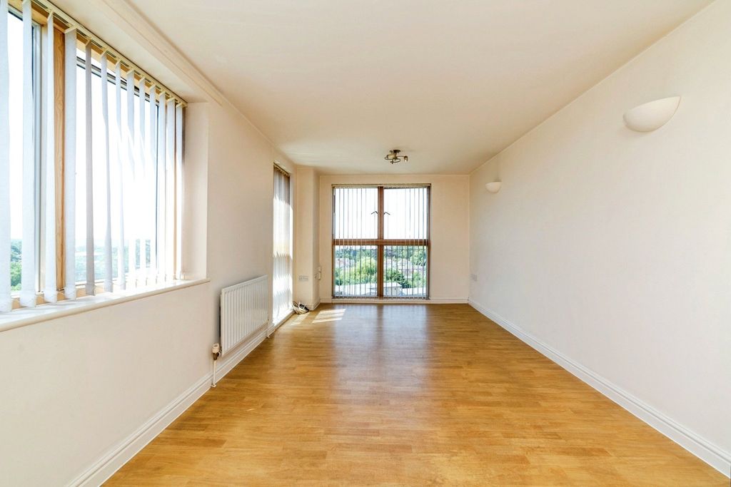 Property photo 3 of 15 Picture No. 08