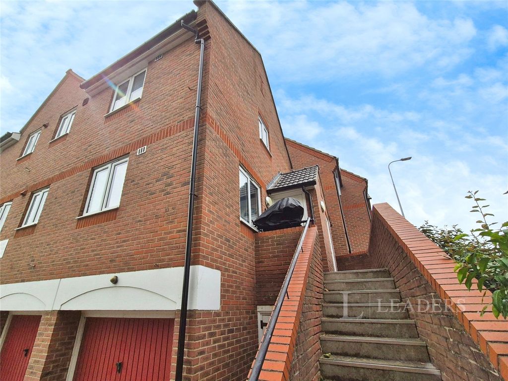 Property photo 1 of 10 Picture No. 06