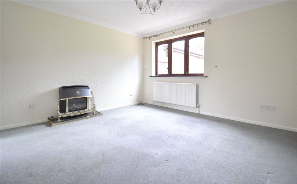 Property photo 2 of 10 Picture No. 37