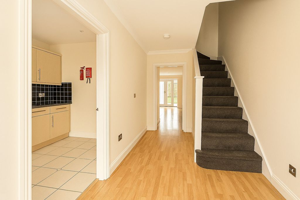 Property photo 3 of 12 Entrance