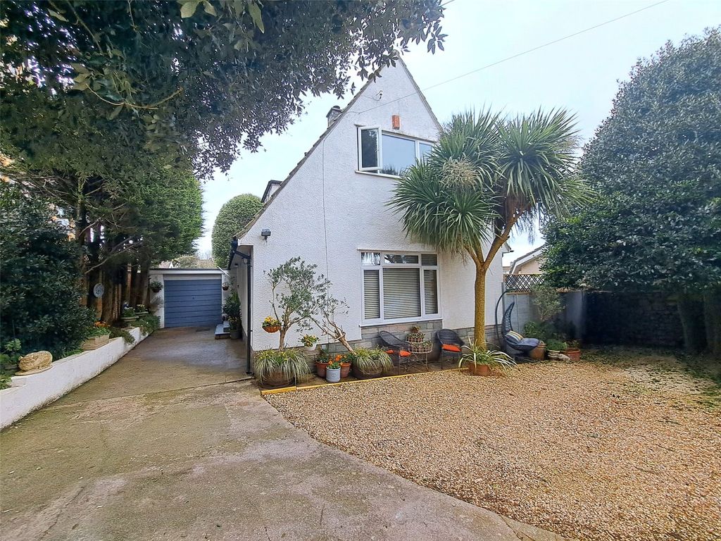 Property photo 1 of 47 Picture No. 08