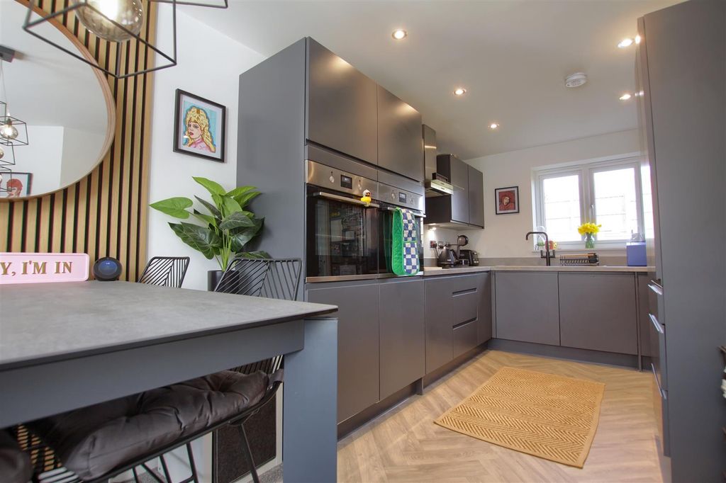 Property photo 2 of 14 Gj7.Jpg