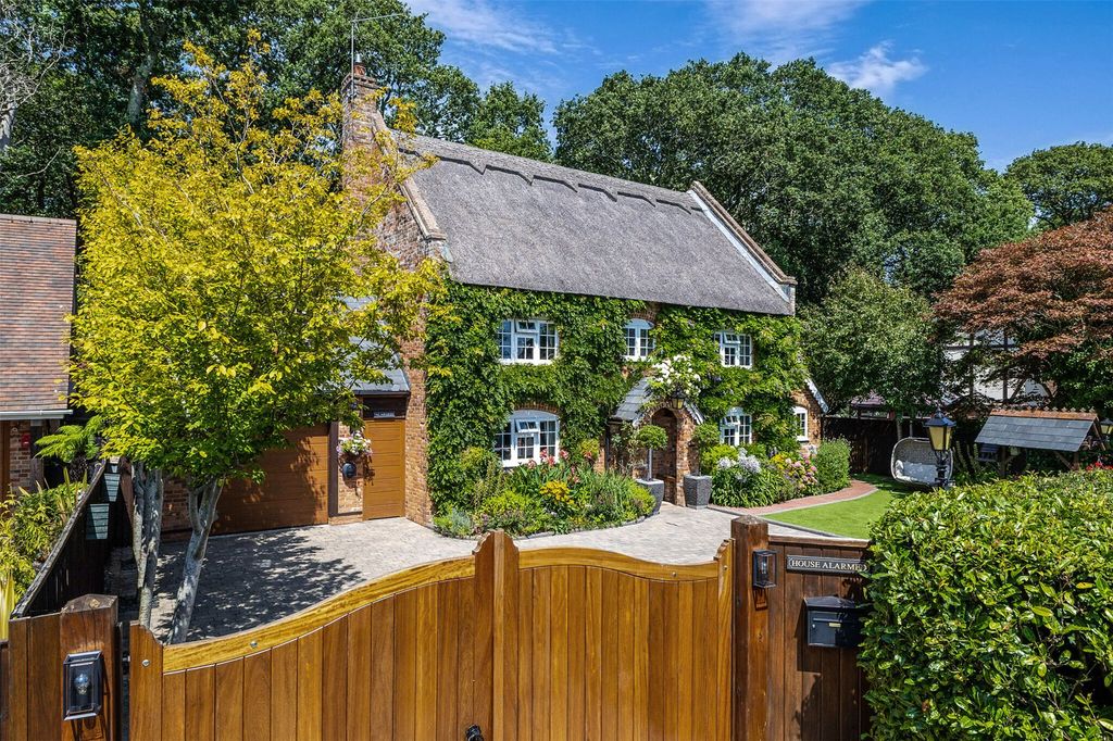 Property photo 1 of 35 Picture No. 53