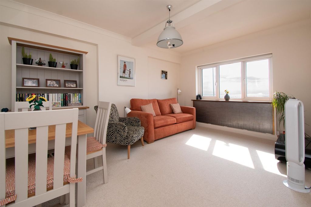 Property photo 1 of 15 Living Space