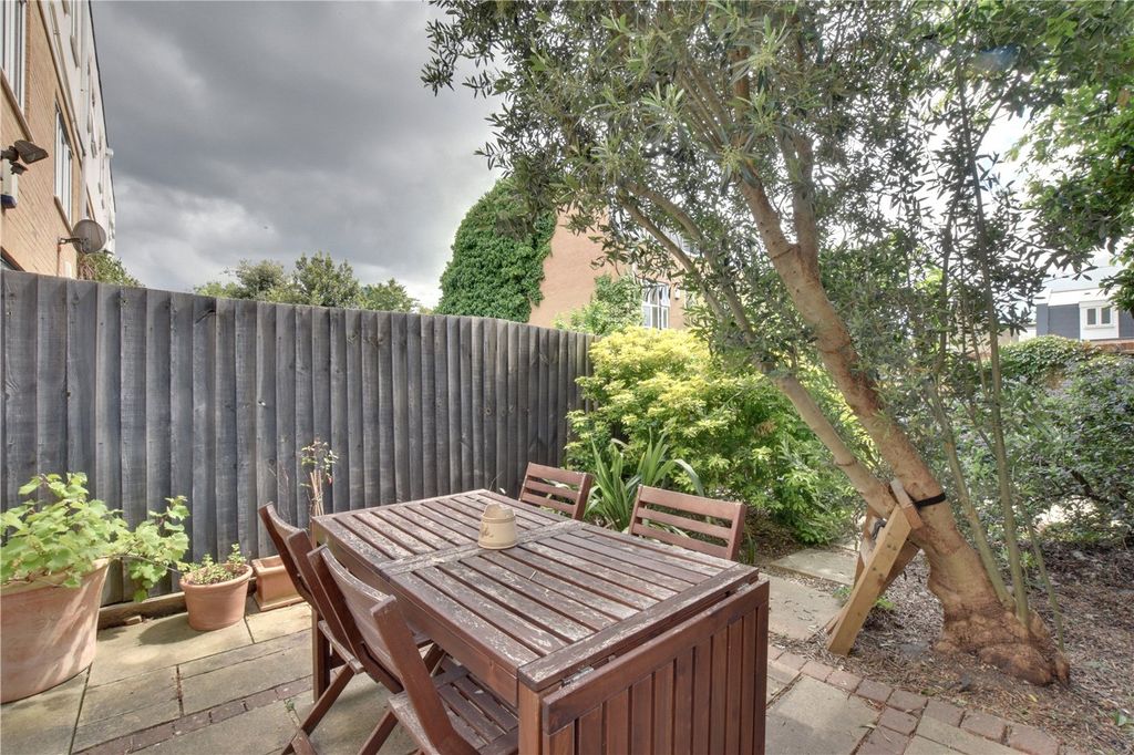 Property photo 3 of 25 Picture No. 27