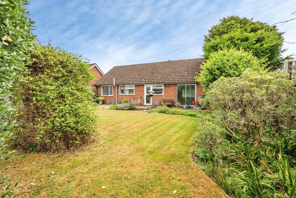 Property photo 1 of 18