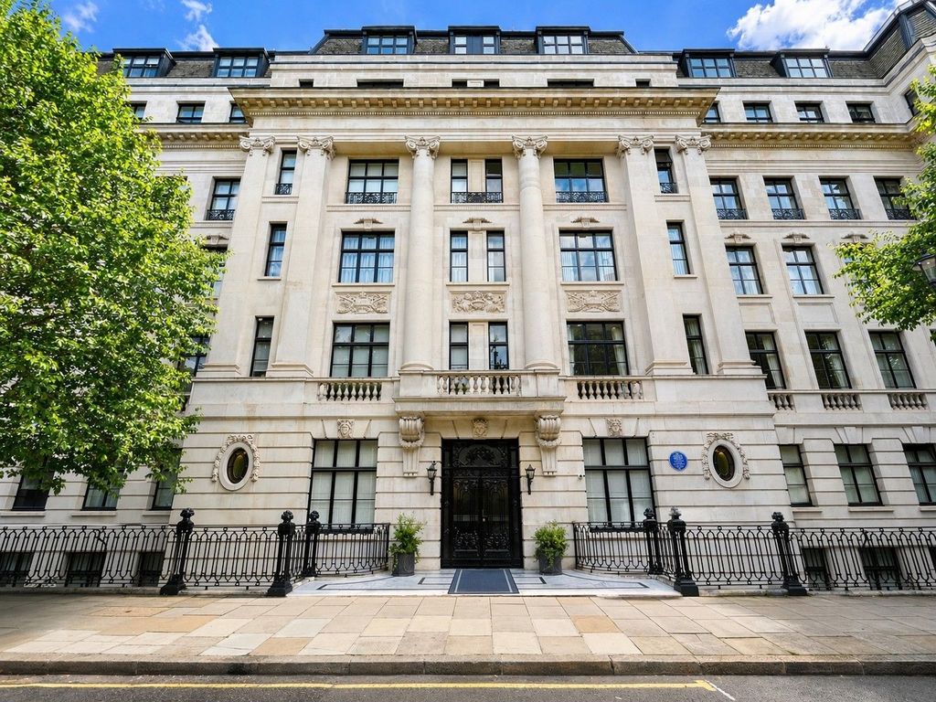 Property photo 1 of 1