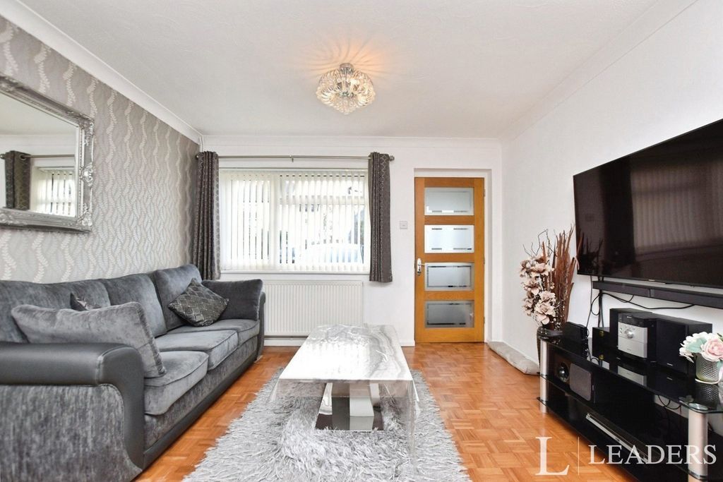 Property photo 3 of 21 Pbox-Img.Jpg