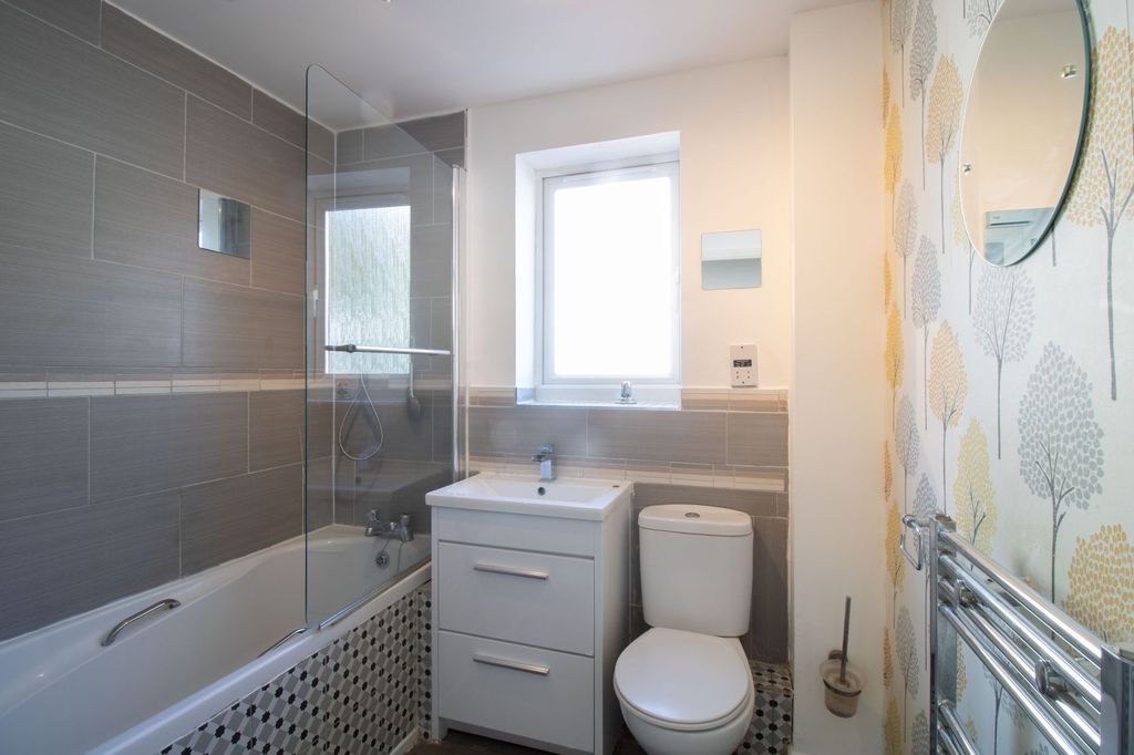 Additional image 15 of 2 bed flat for saleHall Street, Blackwood NP12