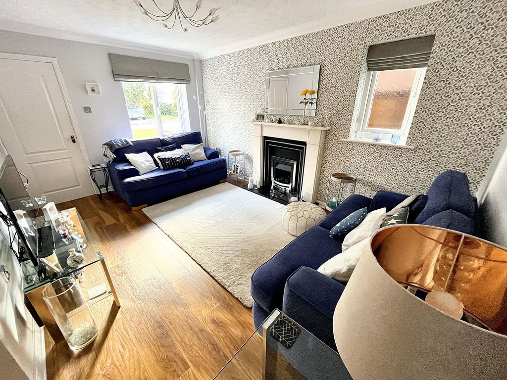 Property photo 3 of 37