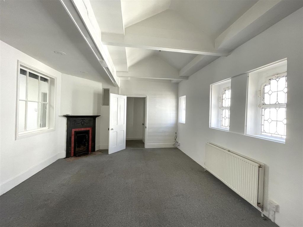 Property photo 1 of 9 Img_1077.Jpg
