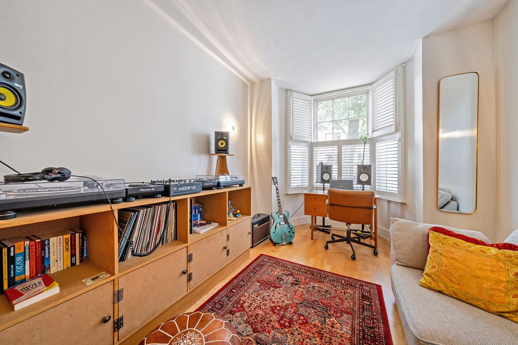 Property photo 1 of 17 1459900-5-6A0B299...