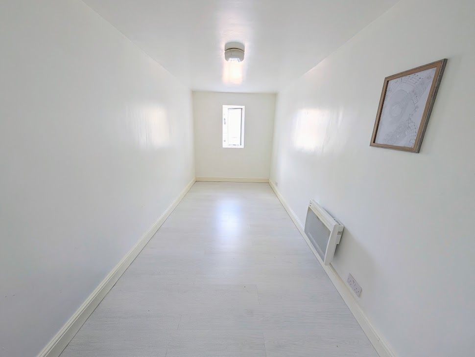 Property photo 3 of 4