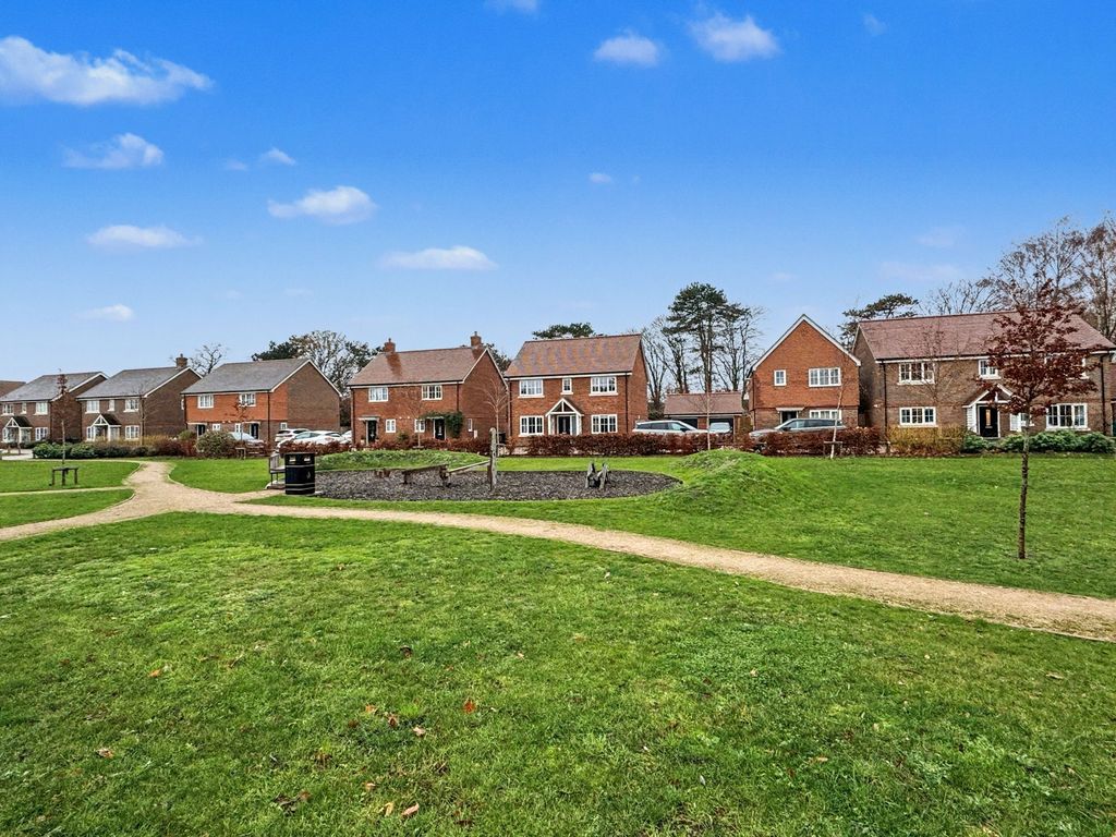 Property photo 2 of 11