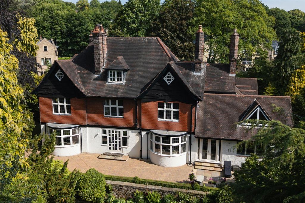 Property photo 2 of 64 Exterior And Gardens