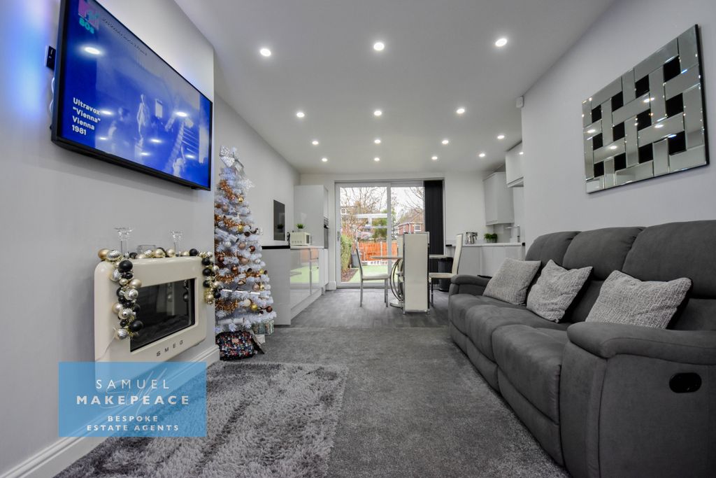 Property photo 2 of 17 Gallery