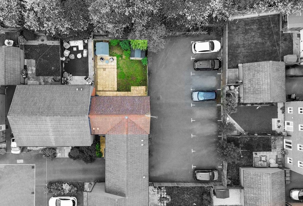 Property photo 1 of 27