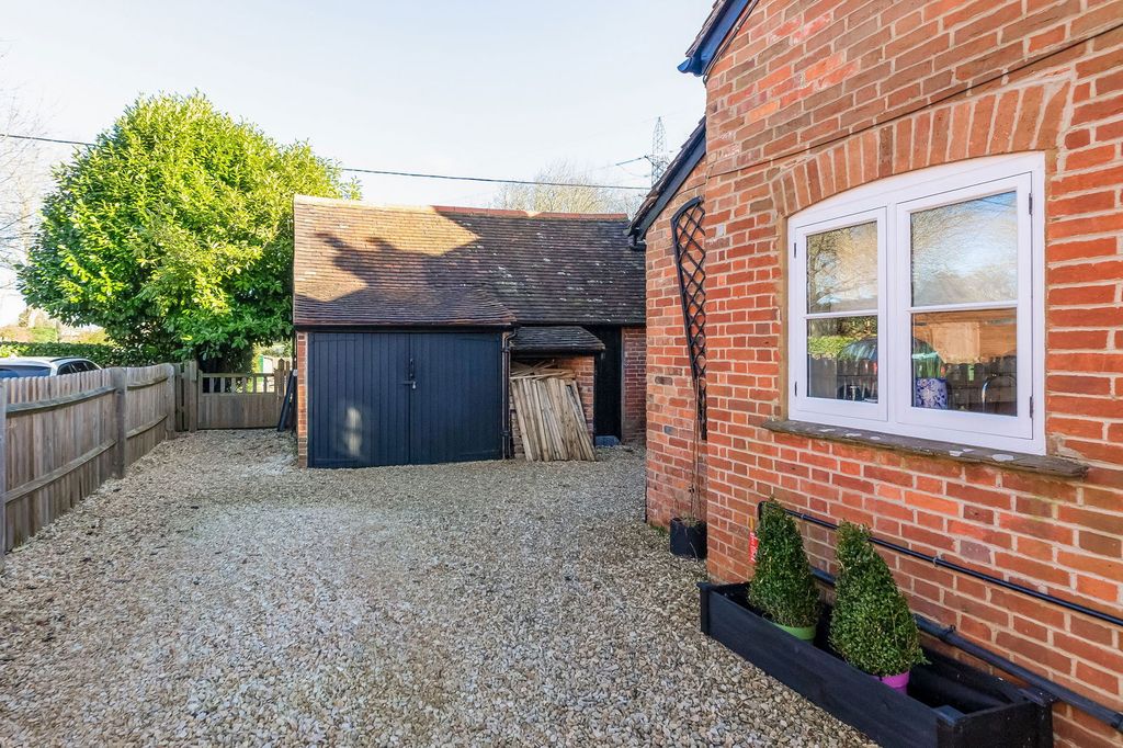 Property photo 3 of 18
