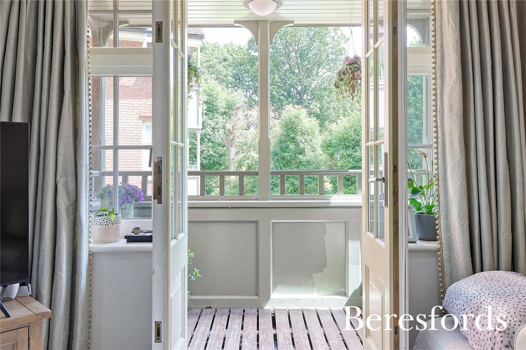 Property photo 2 of 18 Picture No. 20