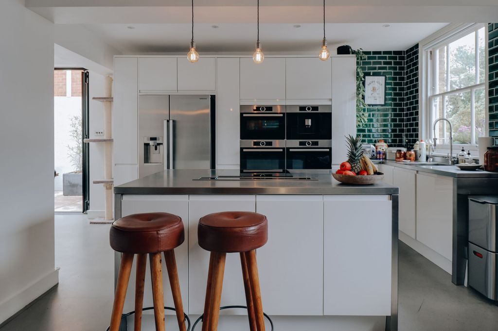 Property photo 1 of 18 Kitchen