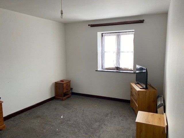 Property photo 3 of 4