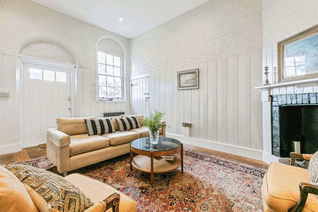 Property photo 3 of 20 2Bramptonparkhouse-17