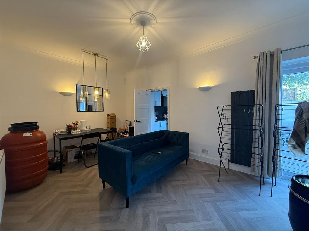 Property photo 2 of 14 Img_4858.Jpg